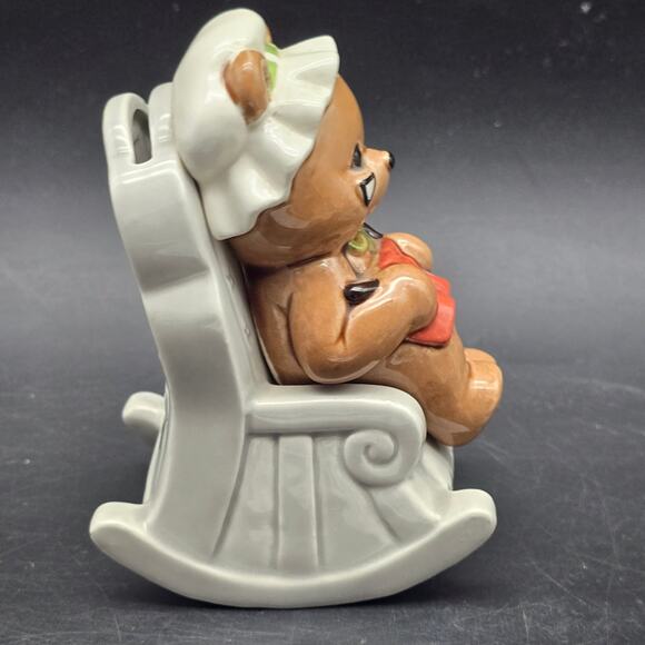 Norcrest Retirement Fund Bear Piggy Bank Vintage Ceramic Female Grandmother - Picture 4 of 8